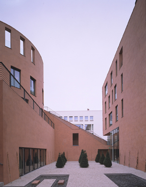 indian embassy, courtyard